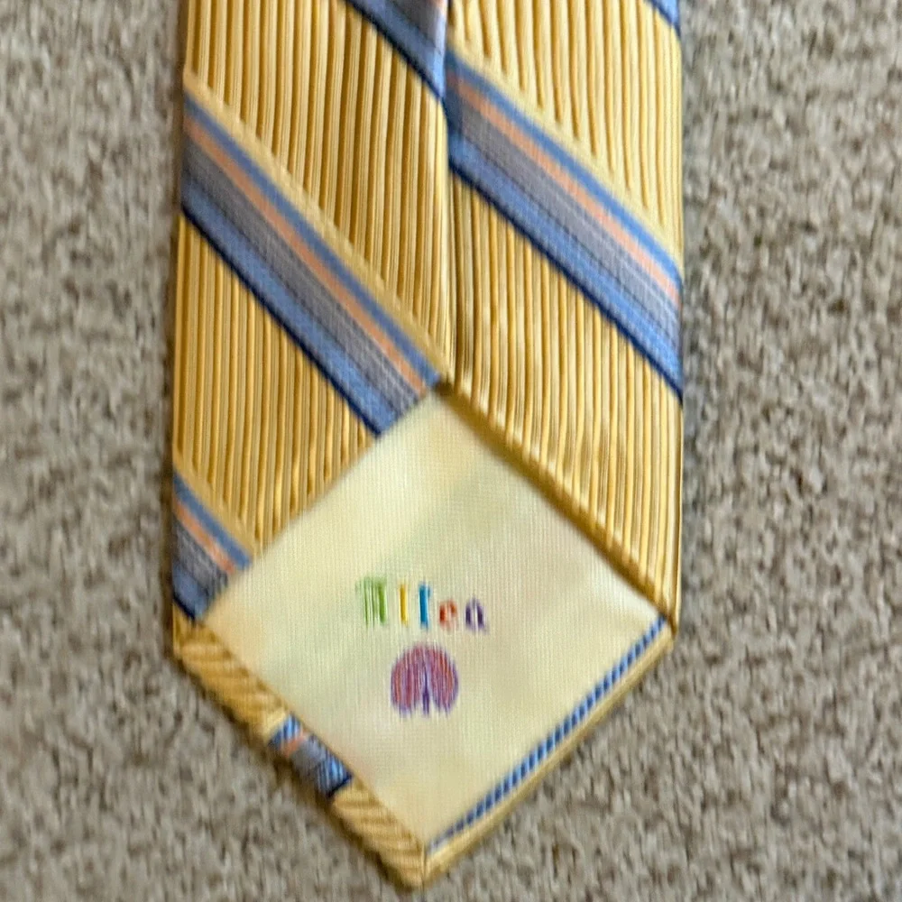 Allea Milano Yellow and Gray Striped Tie